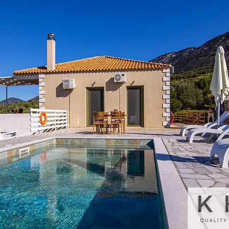 Vila Skoumas Surrounded By Olive Trees! Vlachata