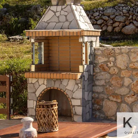 Skoumas Surrounded By Olive Trees! * Vlachata