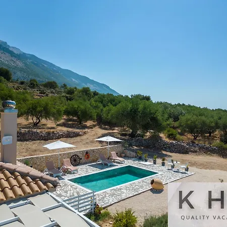 Skoumas Surrounded By Olive Trees! Villa