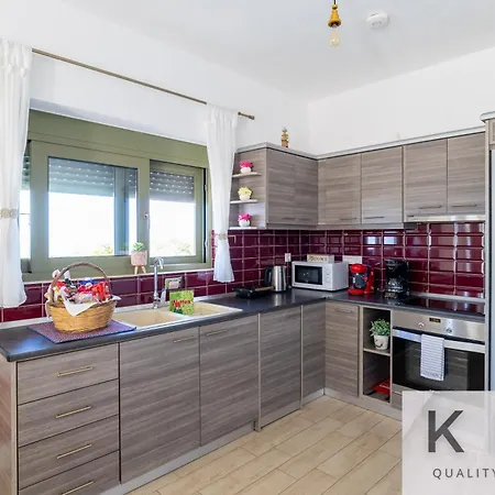 Skoumas Surrounded By Olive Trees! Villa *