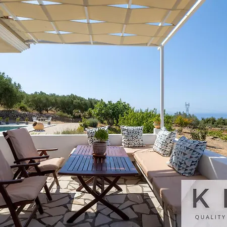 Skoumas Surrounded By Olive Trees! Villa *