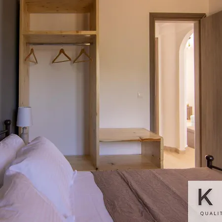 Skoumas Surrounded By Olive Trees! Villa Vlachata